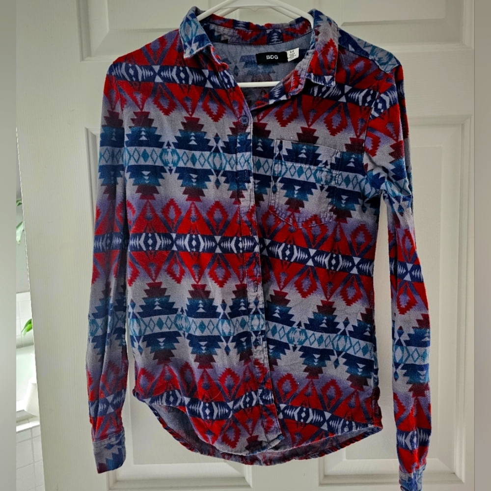 BDG Aztec Boho flannel button down soft warm long sleeve size small